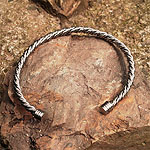Neck Torc (S1)